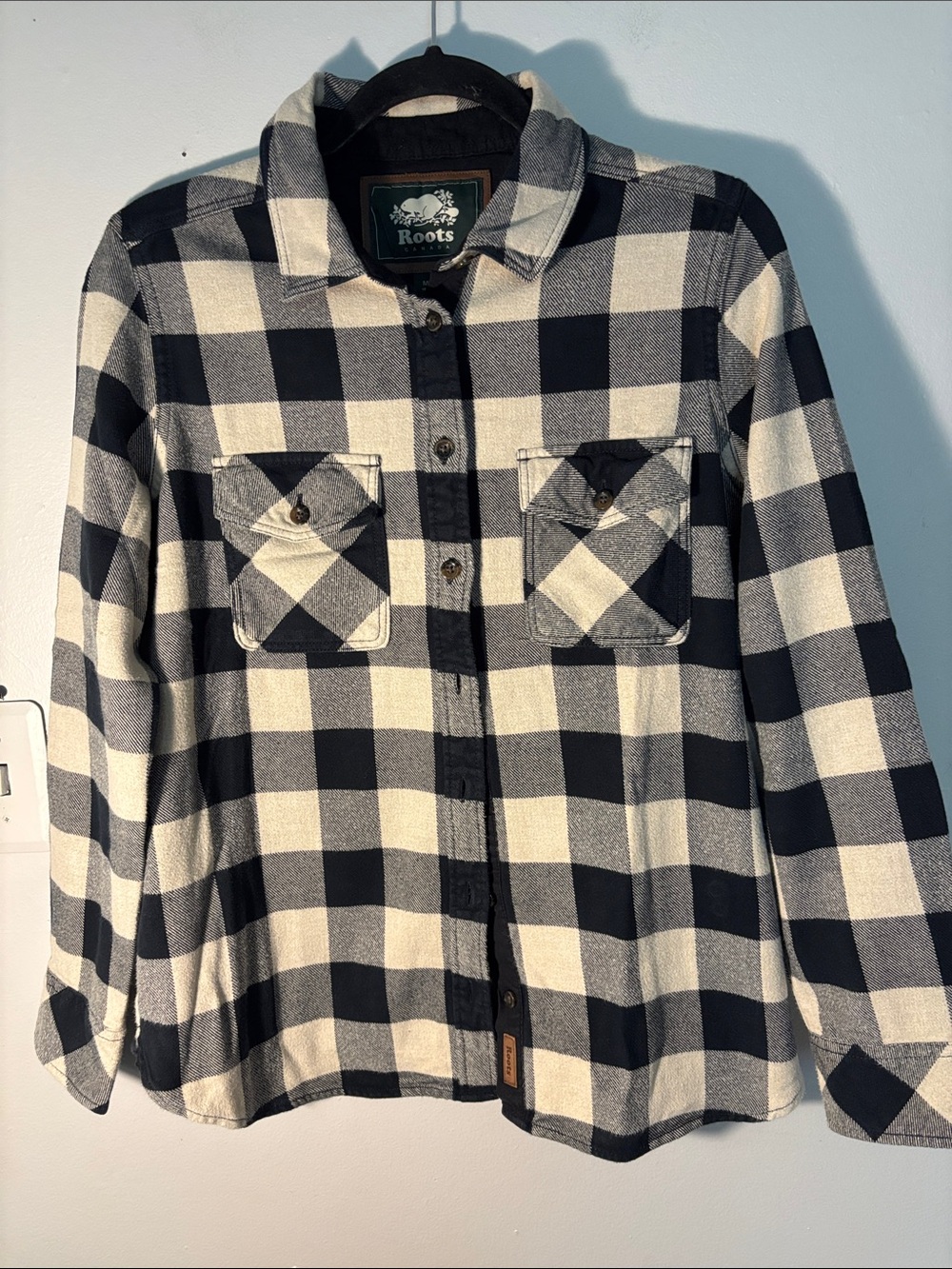 Roots Women's Black & White Buffalo Plaid Shirt Jacket shacket flannel cotton